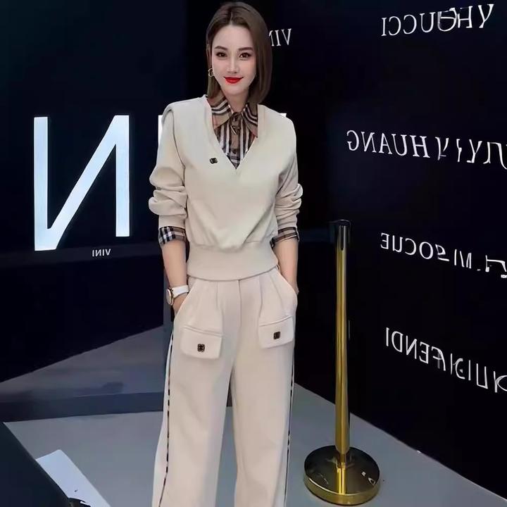 小个子秋冬一整套穿搭2024新款翻领长袖加绒加厚卫衣休闲套装女