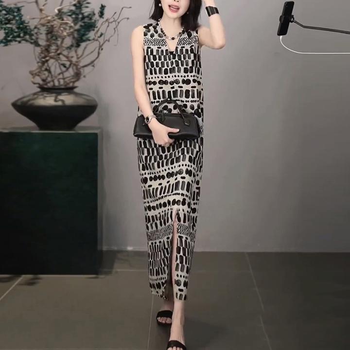 法式高级感无袖连衣裙2025年新款气质设计感前纯欲慵懒风女装