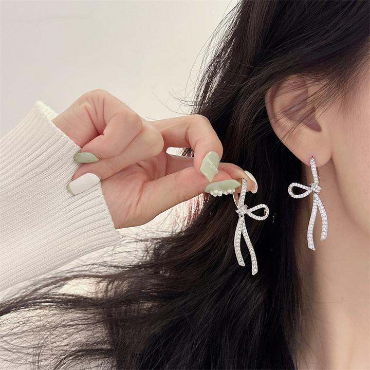 黄铜耳饰 蝴蝶结气质耳环女士大气耳钉轻奢高级感小众耳坠精致