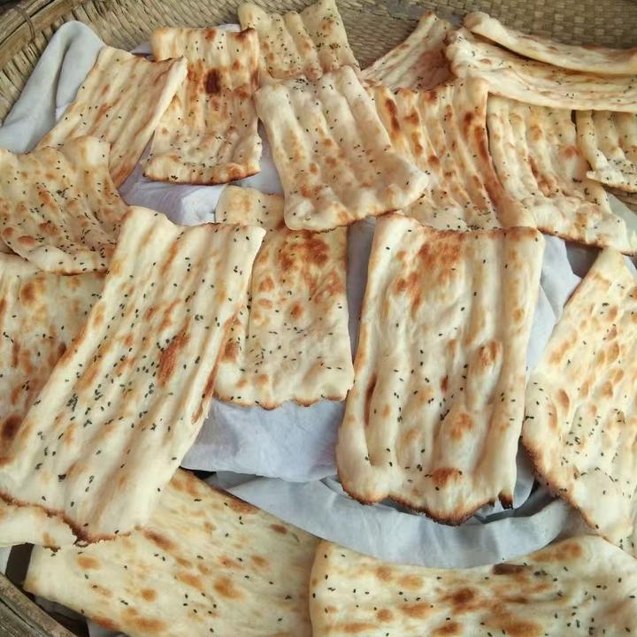 江苏苏北沭阳潮牌饼活面碳烤烧饼烤牌面食劲道有嚼劲当天现做现发