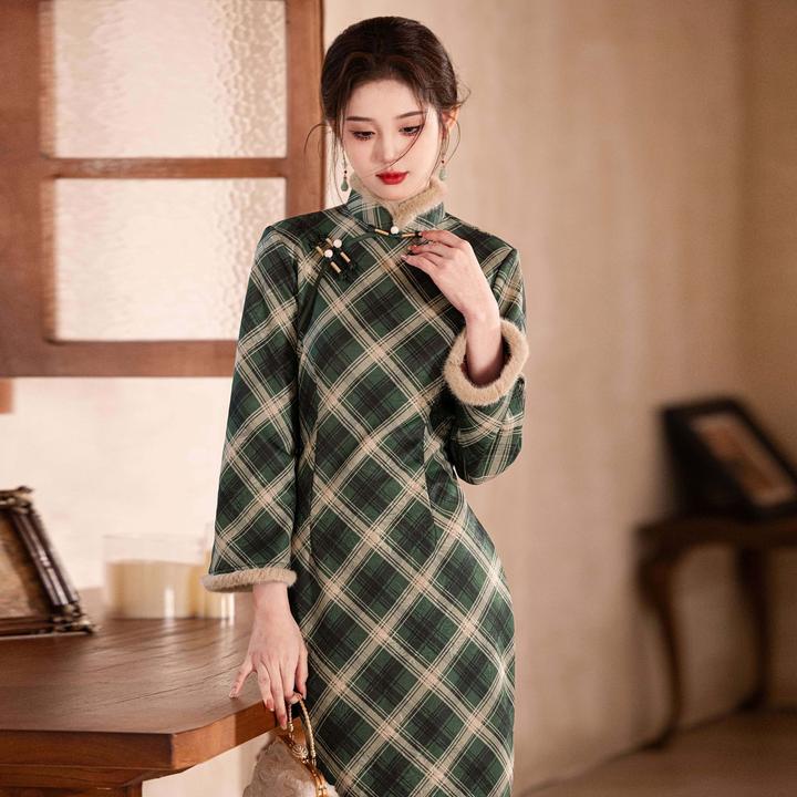 复古民国风绿色格子旗袍2024秋冬新款改良年轻少女高级感日常可穿