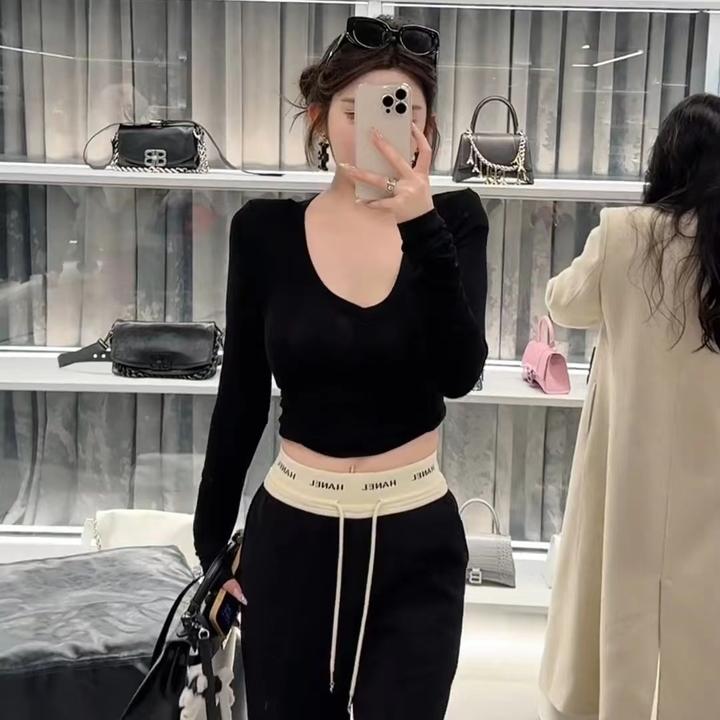 长袖t恤打底气质修身显瘦上衣+黑色运动裤女春秋宽松显瘦休闲卫裤