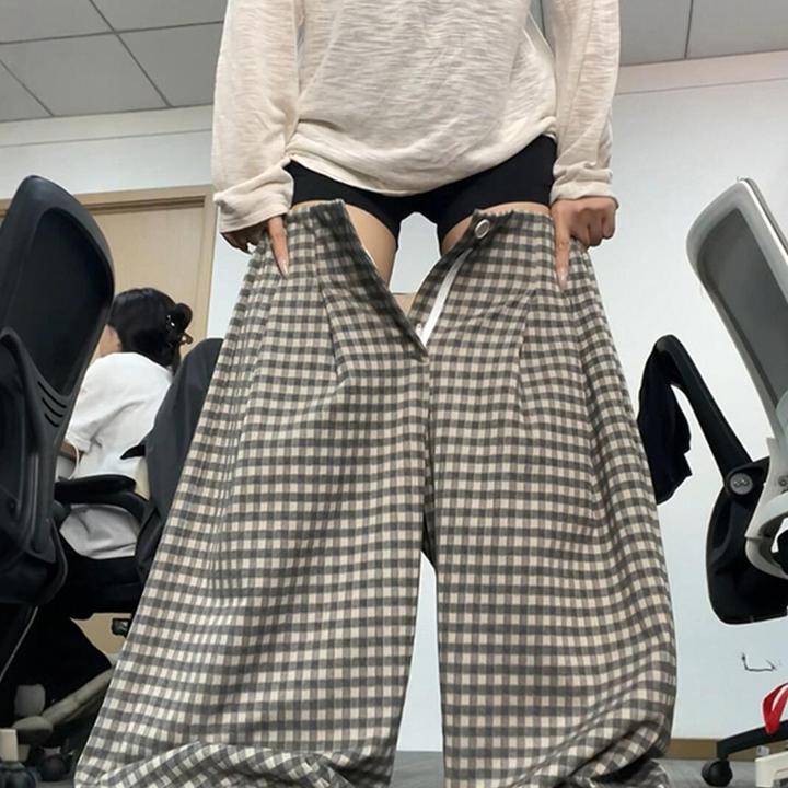 杏灰色格子裤秋季大码胖mm显瘦宽松bf慵懒风裤子女款休闲阔腿裤子