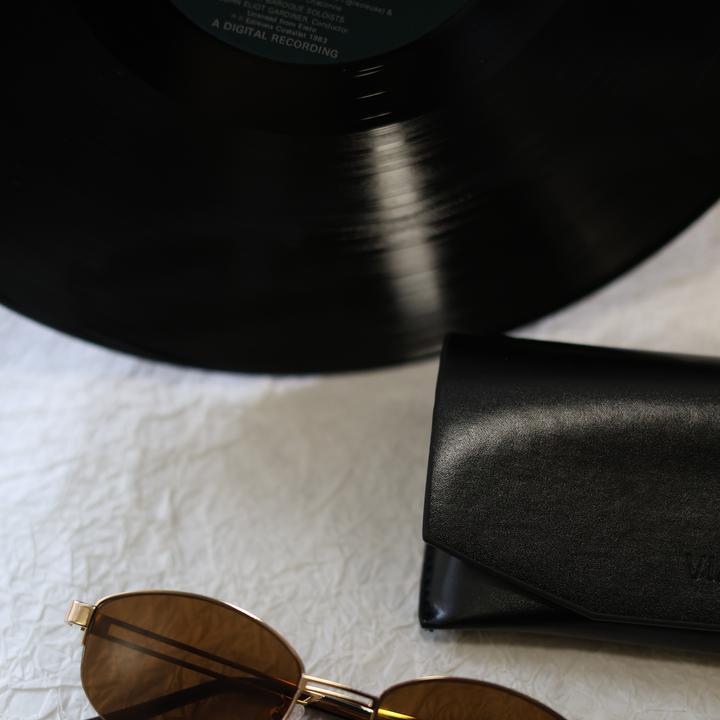 欧美圆框墨镜女高级感时髦眼镜女士开车防紫外线拍照太阳镜潮装饰