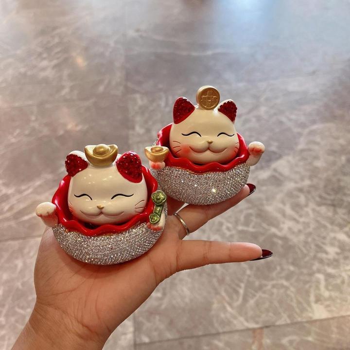 轻奢手工镶钻笑脸招财猫汽车摆件家居摆件礼物金元宝钱币财神