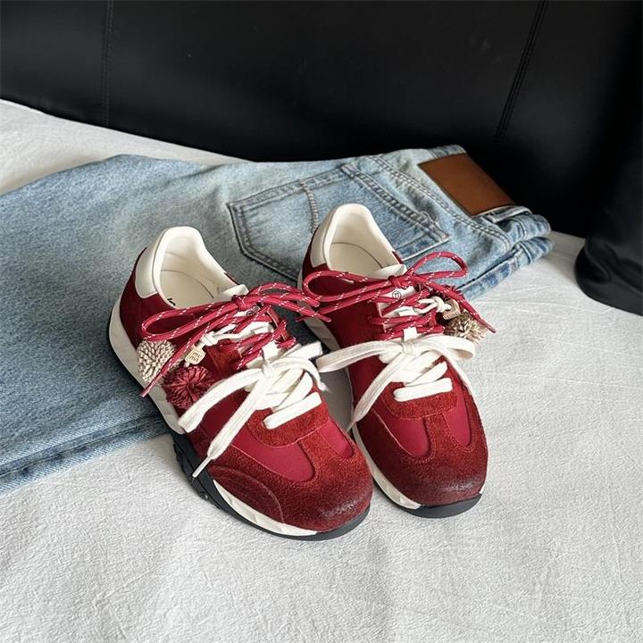 2025新款时尚透气红色德训鞋女厚底覆古百搭软底运动休闲阿甘鞋