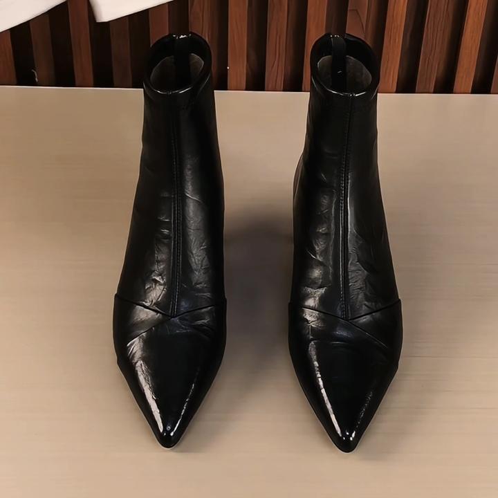 尖头细跟后拉链气质短靴女秋冬新款舒适百搭瘦瘦靴子通勤高跟裸靴