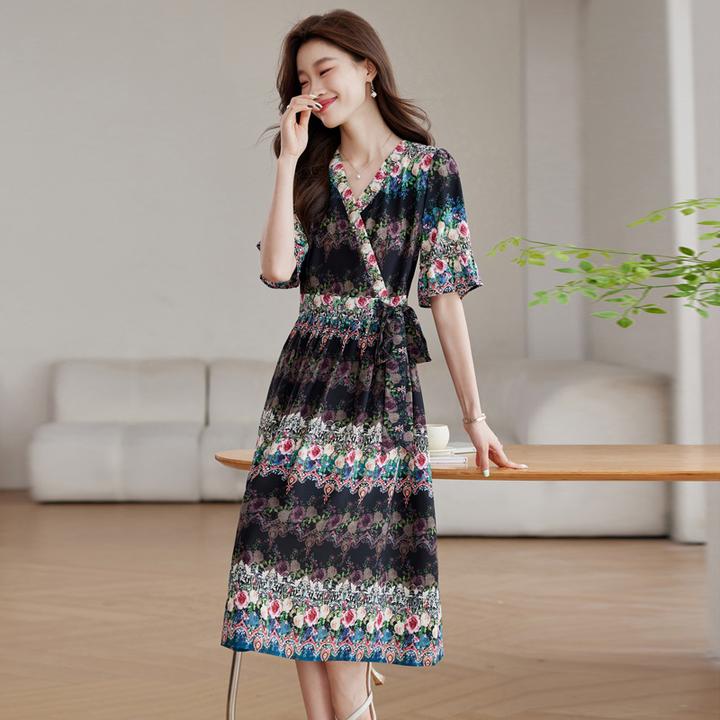 法式V领收腰显瘦真丝连衣裙女夏季高端奢华碎花长裙子时尚气质优