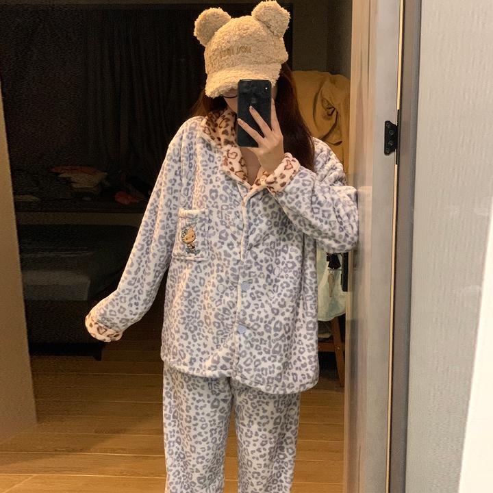 珊瑚绒睡衣女秋冬季25新款大码加厚法兰绒蓝豹纹套装可外穿家居服