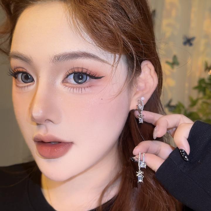 合金耳饰 平行爆闪方糖蝴蝶结气质耳环女高级感轻奢绝美耳钉