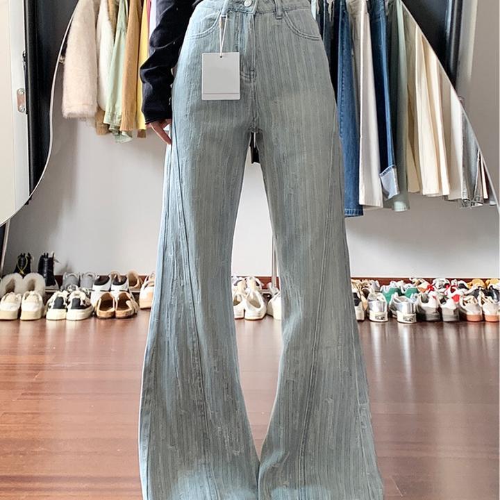 大码浅蓝色提花设计感微喇叭牛仔裤女夏季新款高腰显瘦直筒马蹄裤
