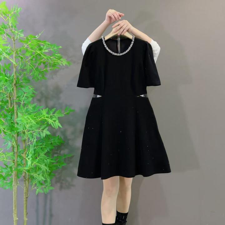 2395春夏季新款圆领钉钻性感收腰法式显瘦大码连衣裙气质高端轻奢