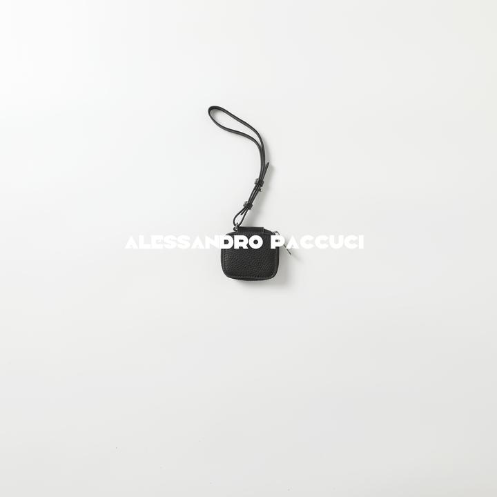 AP洛哥52054BK【轻听】头层牛皮+羊皮黑色小巧时尚个性简约耳机包