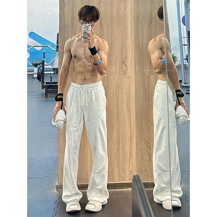白灰色微喇健身运动卫裤男款美式斜切垂感休闲裤cleanfit弯刀裤子