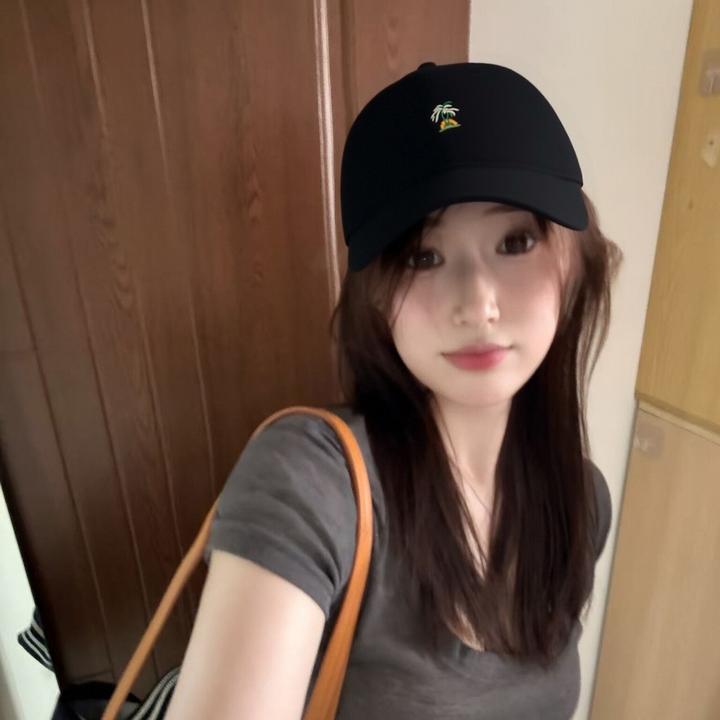 PRBLMS棒球鸭舌帽显脸小刺绣帽子韩版女士帽休闲百搭运动帽大头围