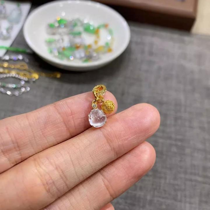 「招财貔貅」迷你小提溜万能扣头镀18k色镂空好运diy个性百搭小吊坠