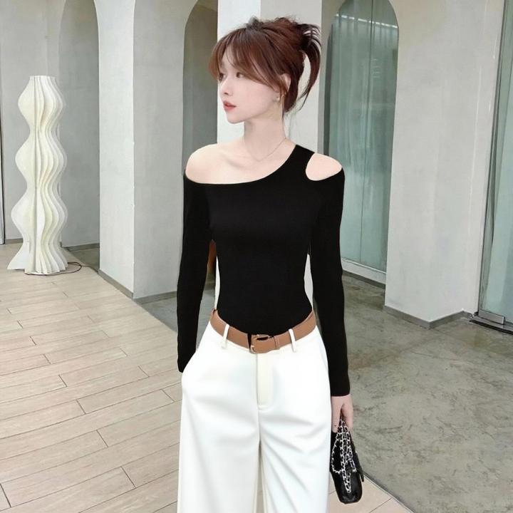 黑色斜一字领长袖上衣女初秋穿搭修身显瘦性感露肩t恤百搭打底衫