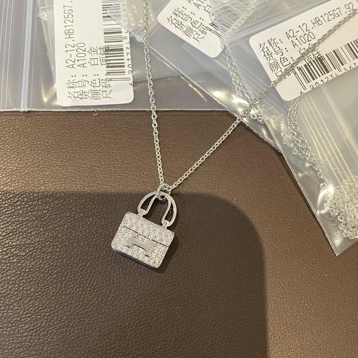 坠链均925银 康康包包项链镀银轻奢高级感满钻字母锁骨链休闲百搭