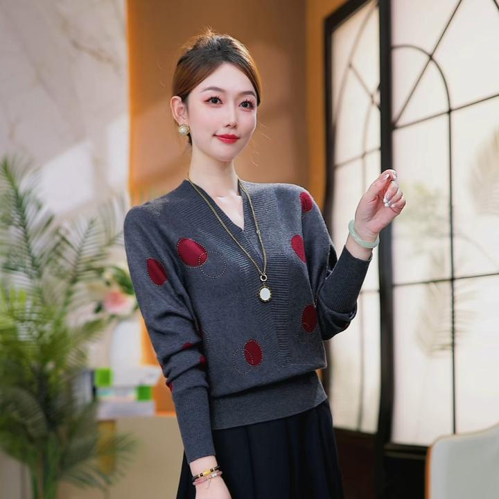 【时光红韵】2025秋冬新款抗起球针织毛衣含绵羊毛保暖简约套头气质