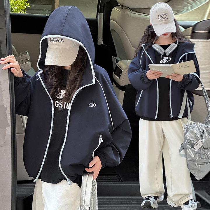 女童冲锋衣春秋2025新款儿童洋气夹克上衣女大童时髦网红连帽外套