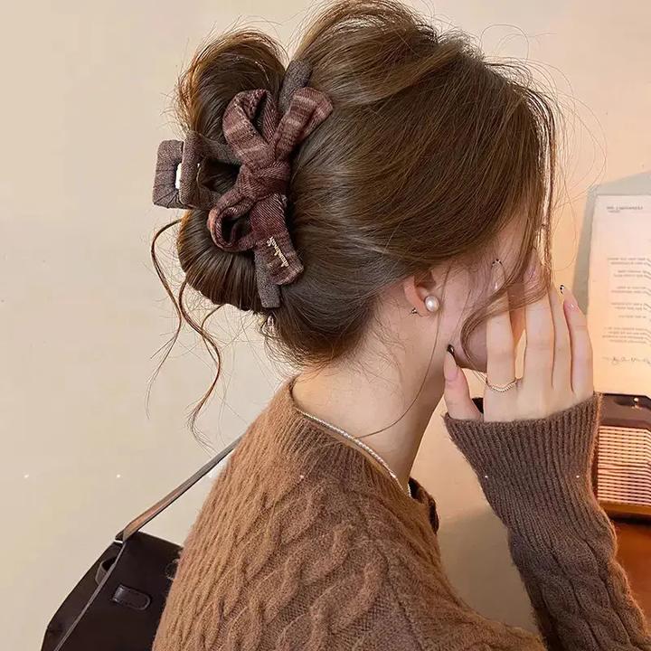 格纹蝴蝶结抓夹女高级感大号后脑勺鲨鱼夹2025新款发量多盘发夹子