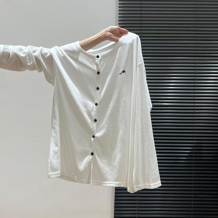 小婉薇圆领白色排扣刺绣长袖衬衫外搭薄款微透秋季新款修身上衣女