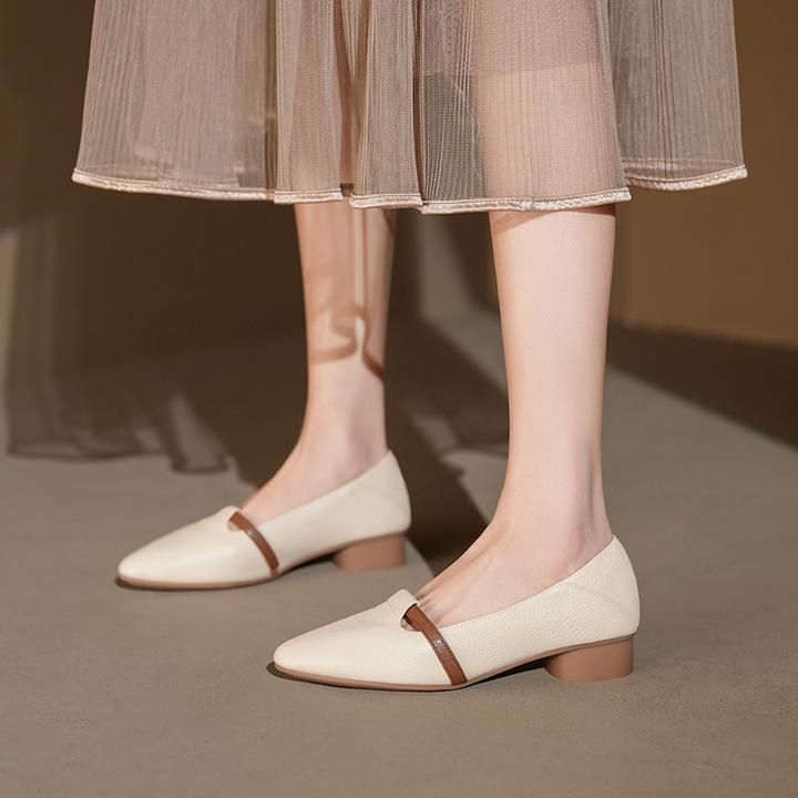 2025新款休闲百搭软底舒适粗跟单鞋新款法式仙女风尖头高跟
