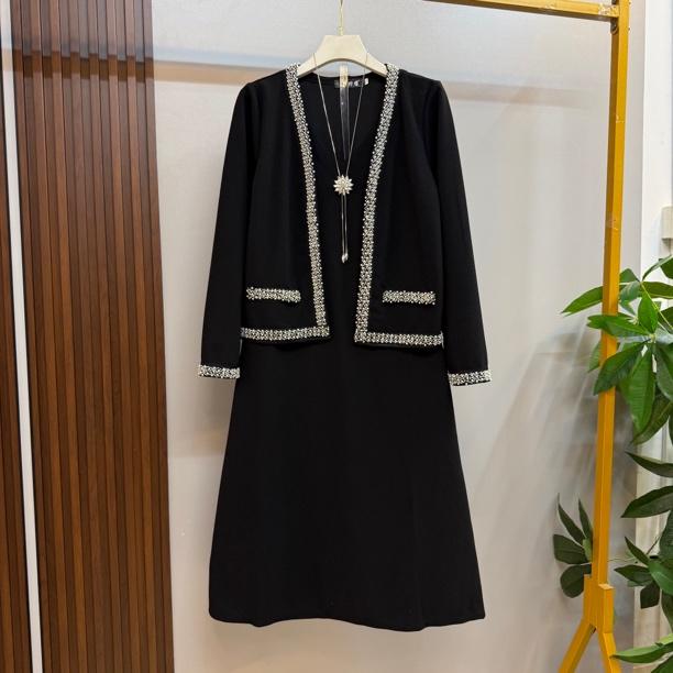 新款大码女装时尚洋气小香风外套砍袖连衣裙两件套套装