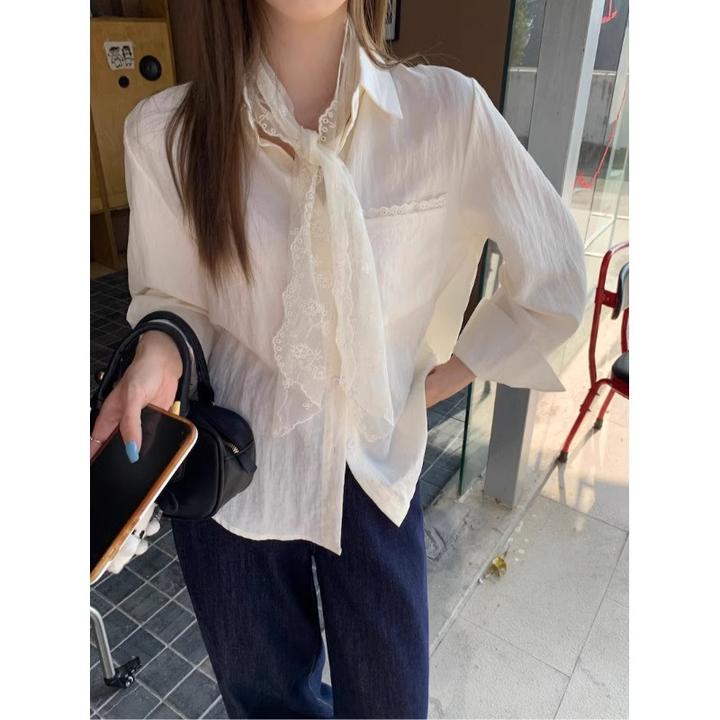 韩系蕾丝拼接蝴蝶结系带长袖衬衫女早春慵懒风宽松百搭衬衣
