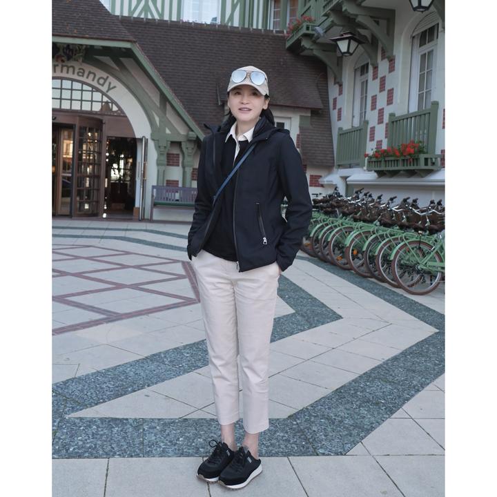 我是摩羯 黑标H家 防风防雨内里抓绒拉链连帽户外休闲外套