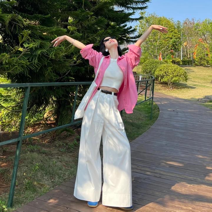 多巴胺穿搭防晒甜美气质衬衫女2024春季新款时尚高腰阔腿裤配腰带