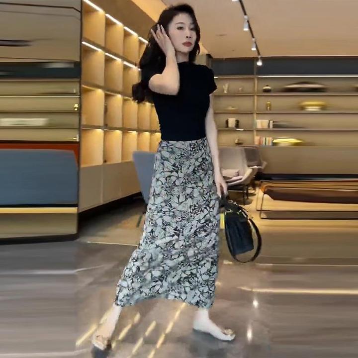 盐系轻熟两件套装裙子女装时髦洋气长款包臀半身裙搭配短袖上衣女