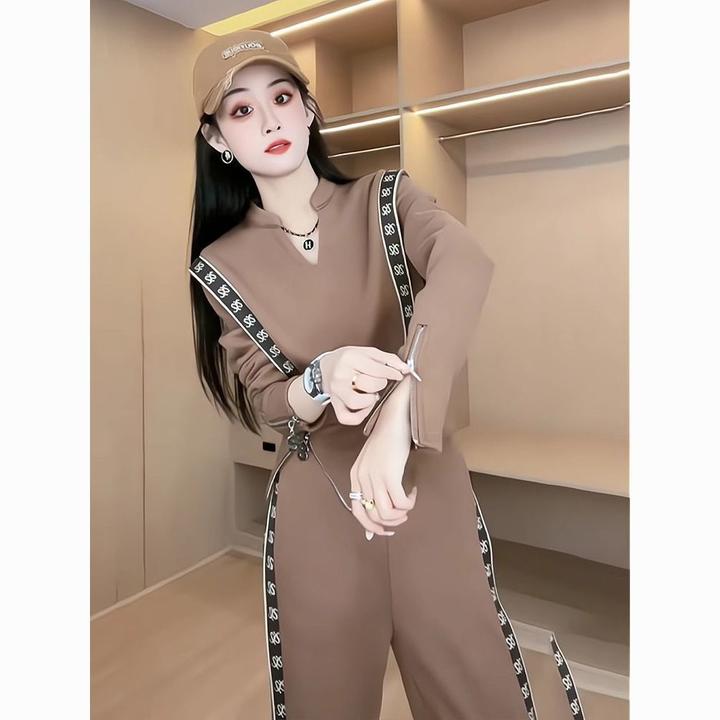 休闲运动套装女秋冬2024新款时尚洋气设计感高档加绒阔腿裤两件套