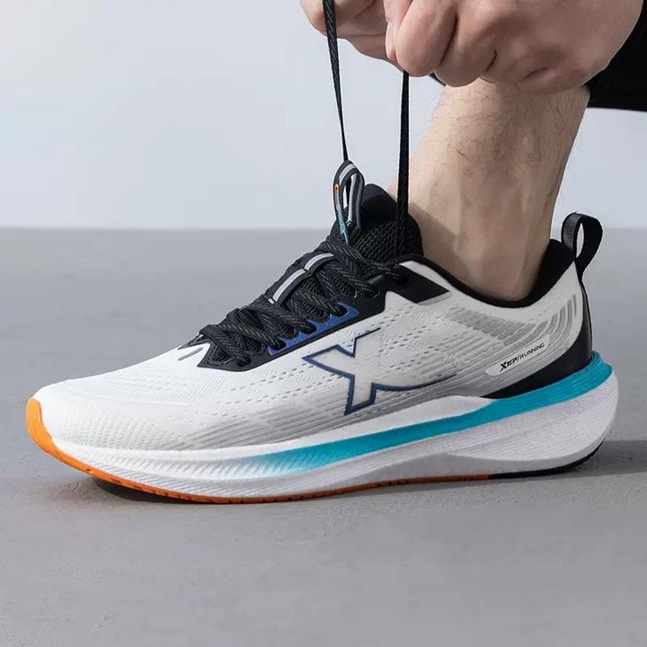 特步影擎2.0 LITE丨跑鞋减震回弹跑步鞋网面透气男子运动鞋