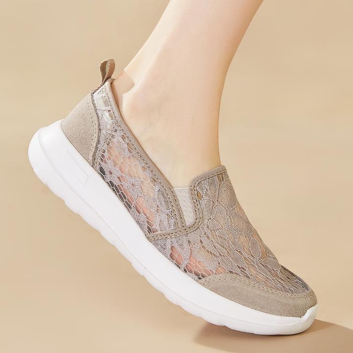 夏季网面透气女鞋防滑老北京布鞋一脚蹬妈妈鞋上班不累脚轻便软底