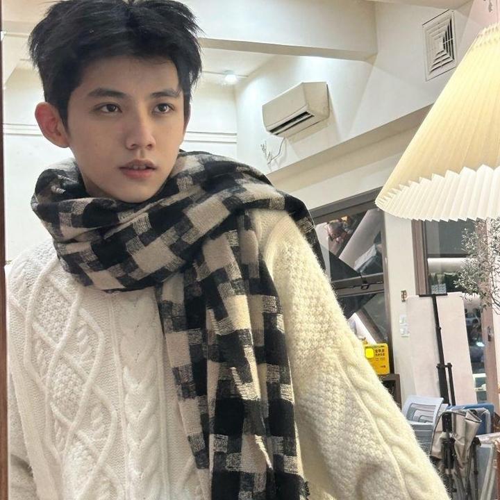 2024新款围巾男士冬季韩版百搭韩版保暖格子高级感围脖送男友礼物