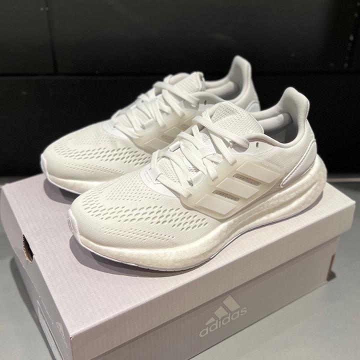 Adidas阿迪达斯PureBoost女子百搭减震舒适透气运动跑步鞋GZ5181