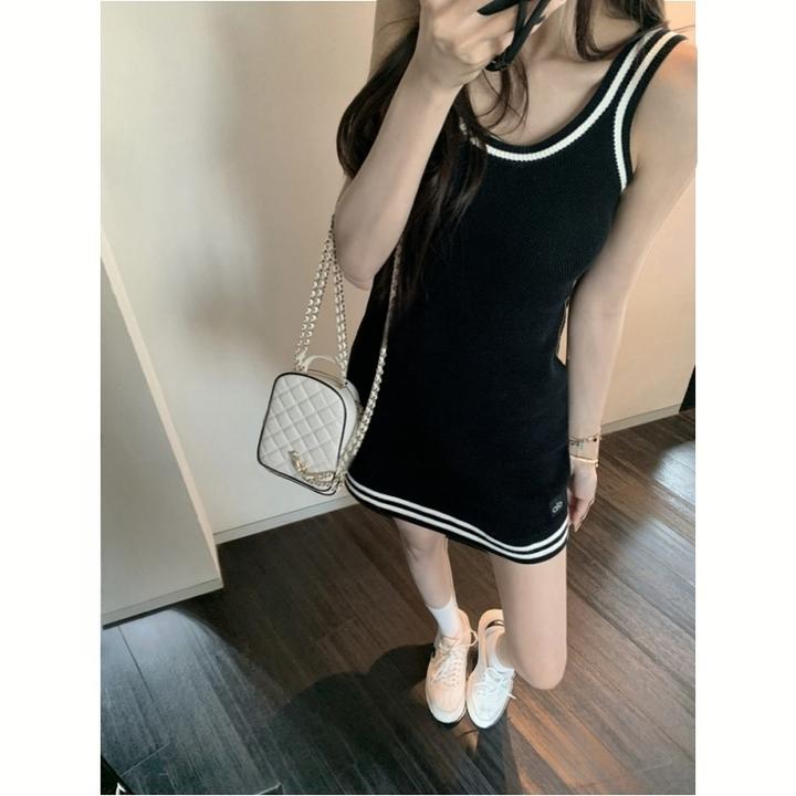 时尚洋气小众女装夏季新款针织无袖连衣裙修身高腰纯欲紧身吊带裙