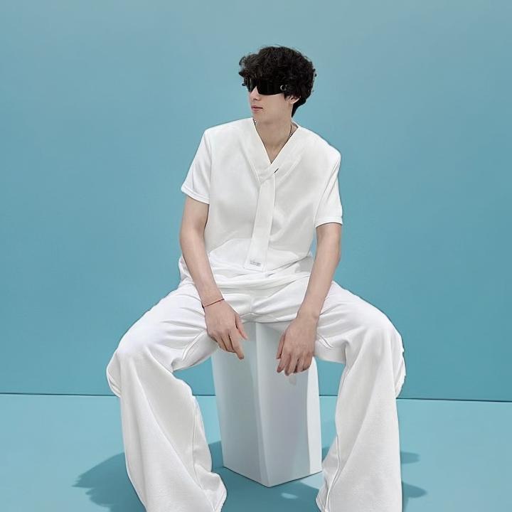 G 夏季新款白色小众高级感领带设计垫肩短袖T恤男痞帅半袖上衣潮