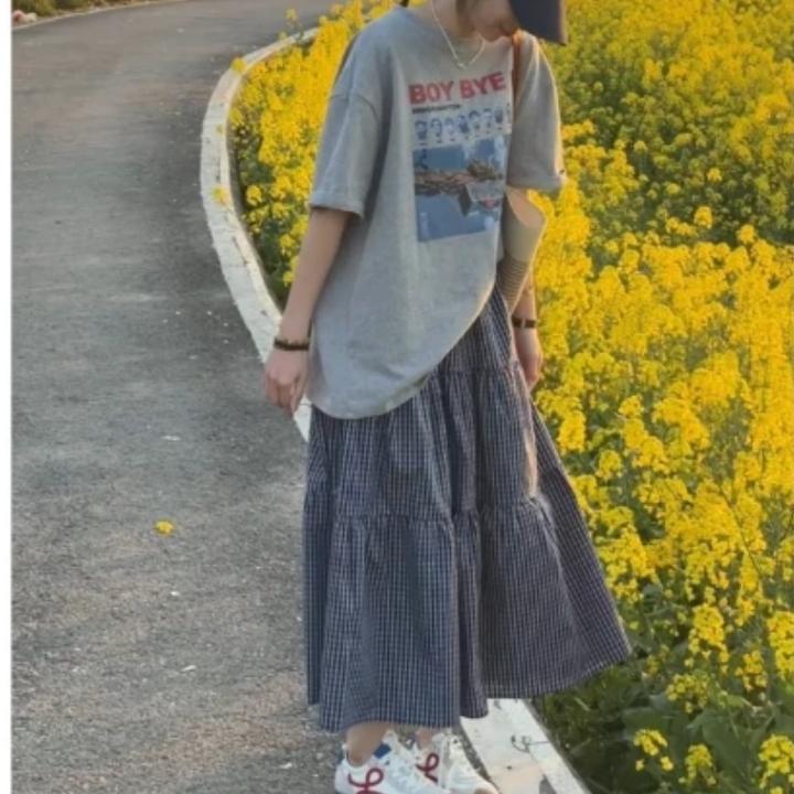 设计感韩系印花短袖T恤+蓝色松紧腰半身裙两件套2025春夏时尚套装