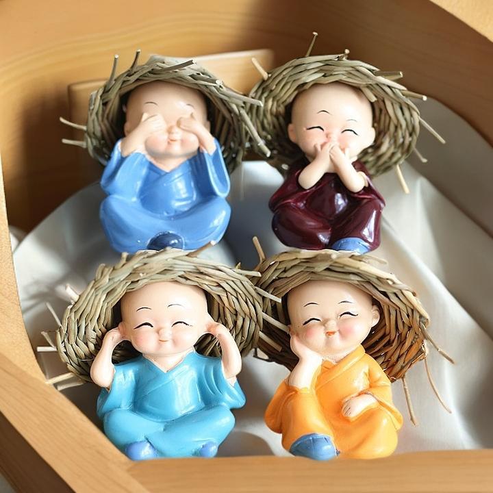 四不小和尚 汽车摆件卡通可爱草帽 网红创意车内装饰用品大全