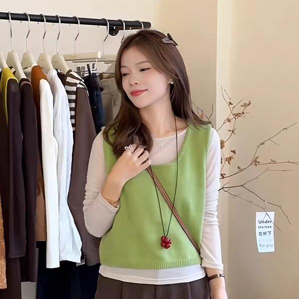 韩系2025秋冬新款洋气减龄多巴胺长袖T恤+针织背心马甲上衣两件套