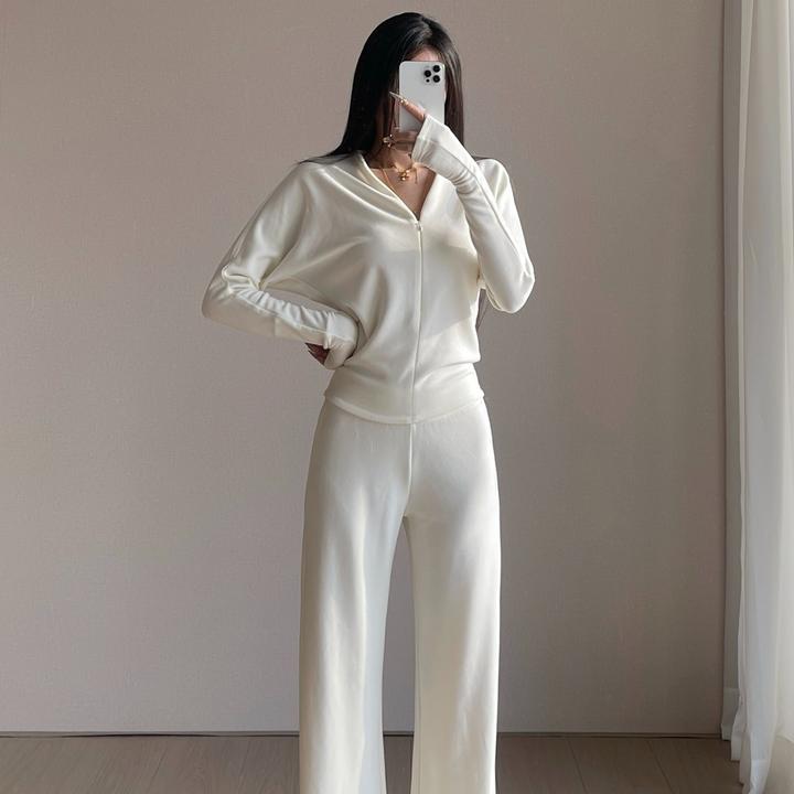 【消烦局长】舒绒·松弛感加绒软糯亲肤蝙蝠袖袖套上衣直筒裤套装女