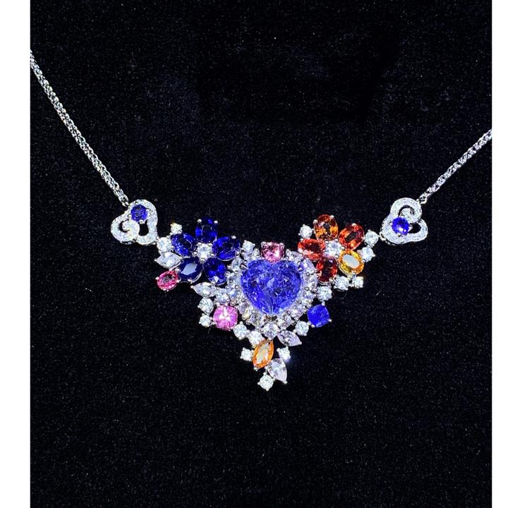 优美内涵18K金天然无烧蓝宝石项链日常