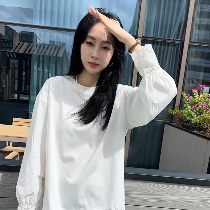 欧货洋气早春新款蕾丝拼接长袖内搭打底衫气质百搭慵懒风上衣