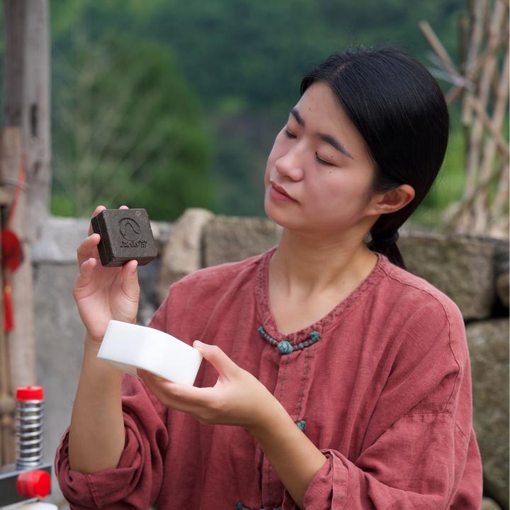 石斛姑娘上山村【实惠囤货装】铁皮石斛首乌唣+石斛松针手工唣