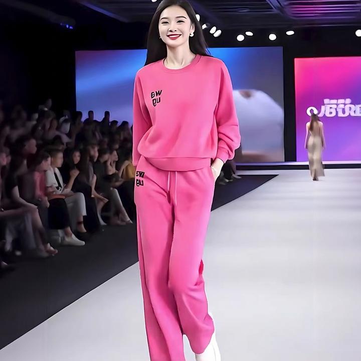 2025年秋季运动服套装简约刺绣玫红色圆领套头卫衣直筒裤两件套女