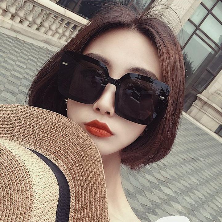 方形大框太阳镜女新款韩版街拍墨镜潮大脸时尚防紫外线黑色网红