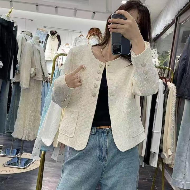 春季新款蝴蝶结胸针设计感洋气流行显瘦小香风外套上衣潮牌淑女