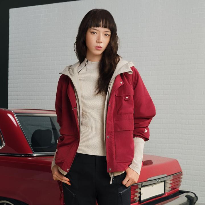Fila/斐乐秋季潮流连帽夹克女款假两件外套短款百搭T11W613904F
